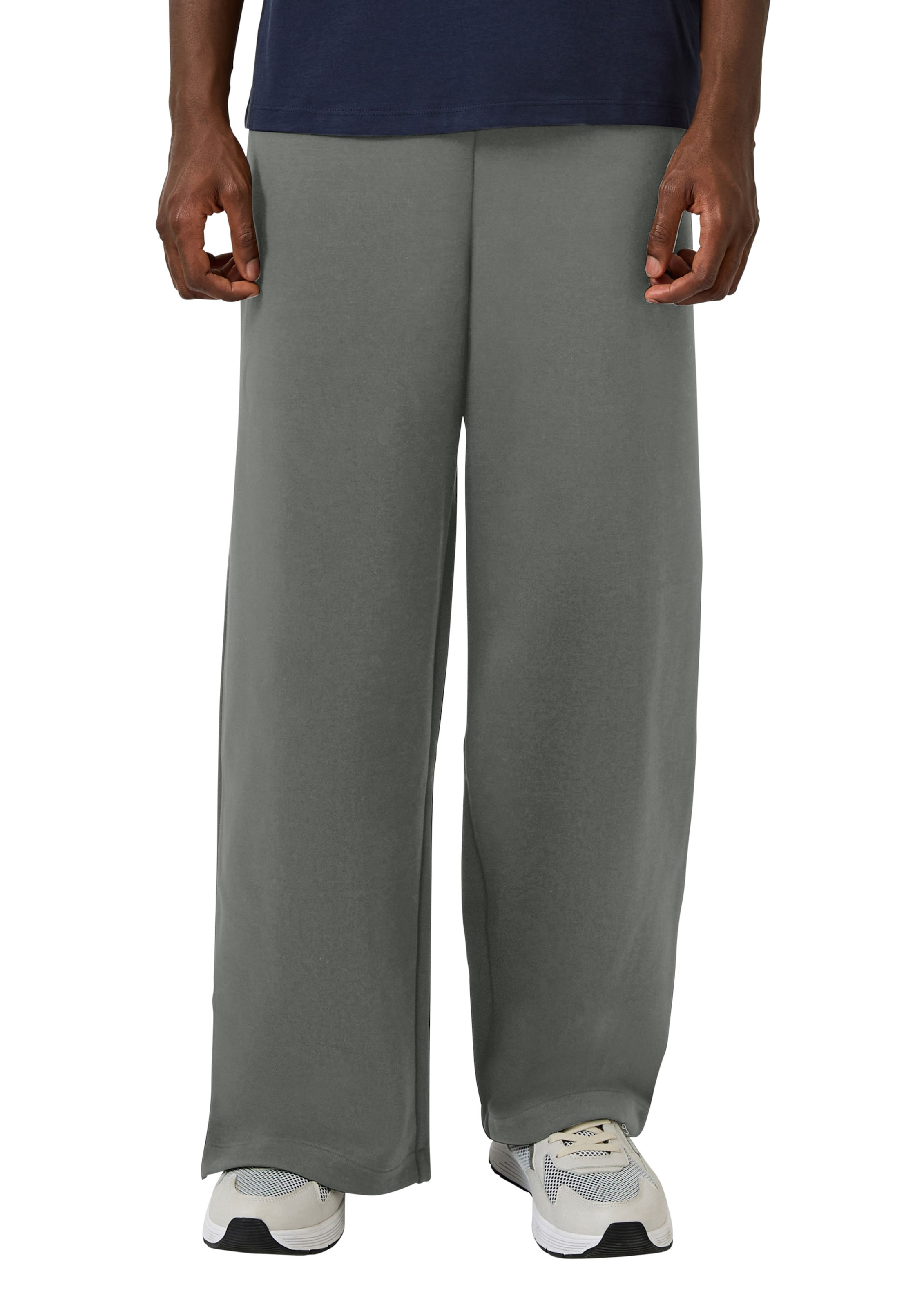 QS Loose fit Trousers in Grey