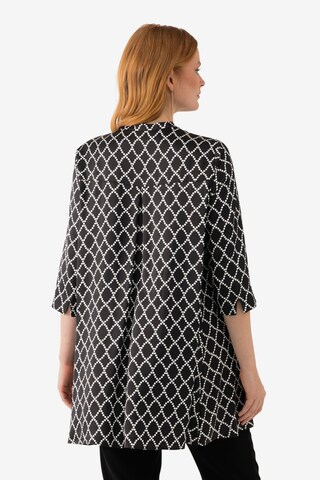 Ulla Popken Tunic in Black: front