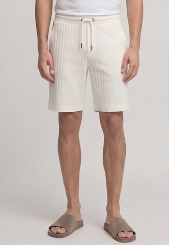 Regular Pantalon 'Juanito' JOOP! en blanc : devant