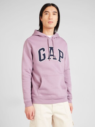 GAP Sweatshirt 'HERITAGE' i lila: framsida