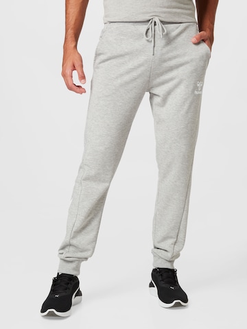 Tapered Pantaloni sportivi di Hummel in grigio: frontale