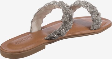 INUOVO Mules in Silver