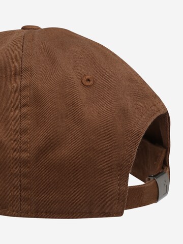Carhartt WIP Czapka z daszkiem 'Madison' w kolorze brązowy