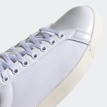 ADIDAS ORIGINALS Σνίκερ χαμηλό 'Rod Laver' σε λευκό