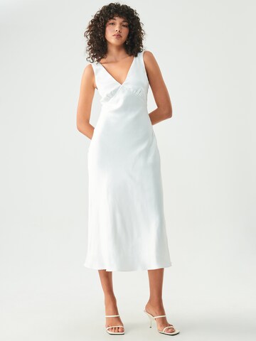 Robe 'KIRBY' St MRLO en blanc : devant