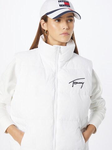 Tommy Jeans - Chaleco en blanco