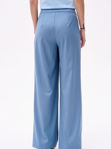 Blue Shadow Regular Pants in Blue
