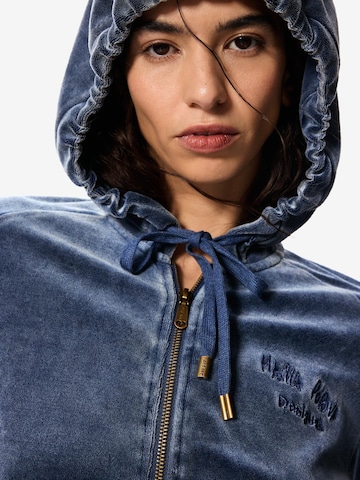 Desigual - Casaco em moletão 'Masha Popova' em azul