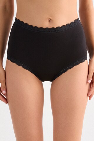 INTIMISSIMI Boyshorts in Black: front