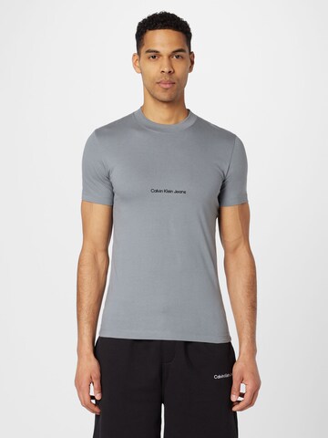 T-Shirt Calvin Klein Jeans en gris : devant