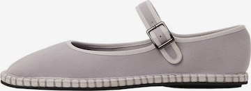 MANGO TEEN Ballet Flats in Grey: front