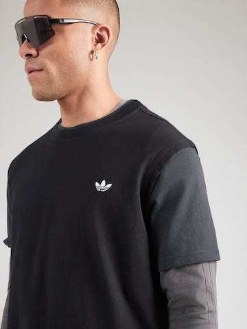 ADIDAS ORIGINALS Majica 'LAYERED' | črna barva