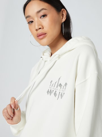 Sweat-shirt 'Carlo' ABOUT YOU x Dardan en blanc