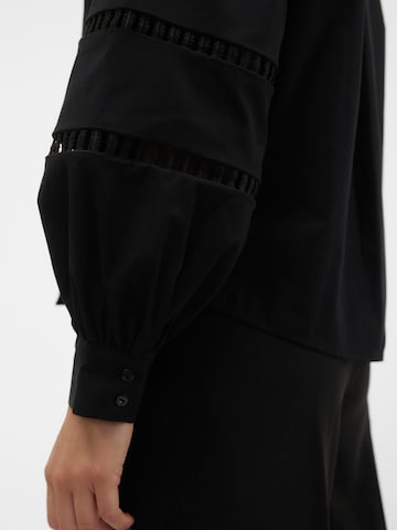 VERO MODA - Blusa 'Eya' en negro