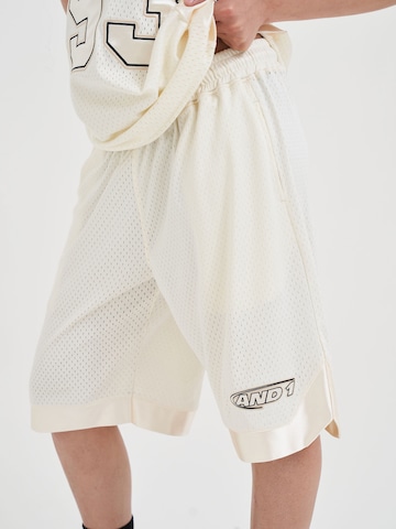 AND1 Loosefit Byxa 'Airtex' i beige: framsida