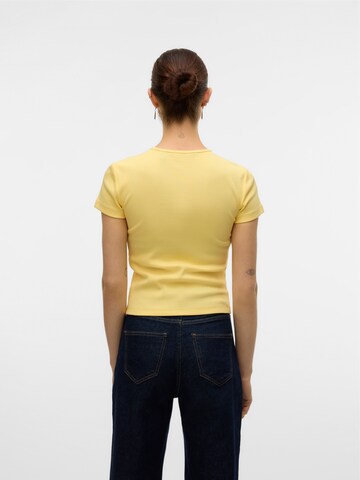 Maglietta 'VMCHLOE' di VERO MODA in giallo
