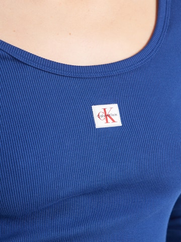 Calvin Klein Jeans Koszulka w kolorze niebieski