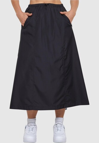 Urban Classics Skirt in Black: front