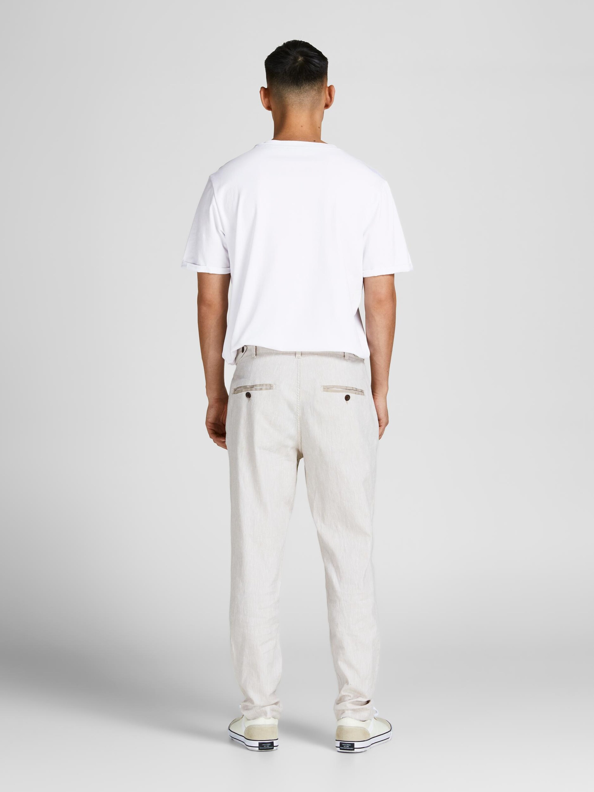 Männer Shirts JACK & JONES T-Shirt in Weiß - NS32879 Männer Shirts JACK & JONES T-Shirt in Weiß - NS32879