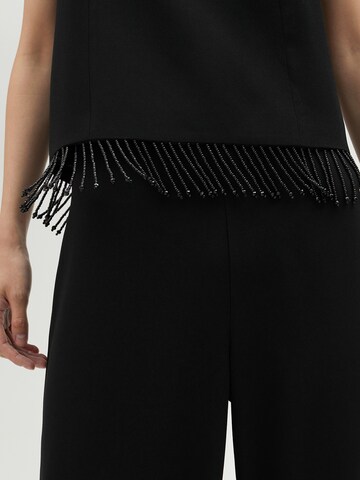 Top di Lola Casademunt in nero