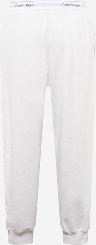 Calvin Klein Tapered Housut värissä valkoinen