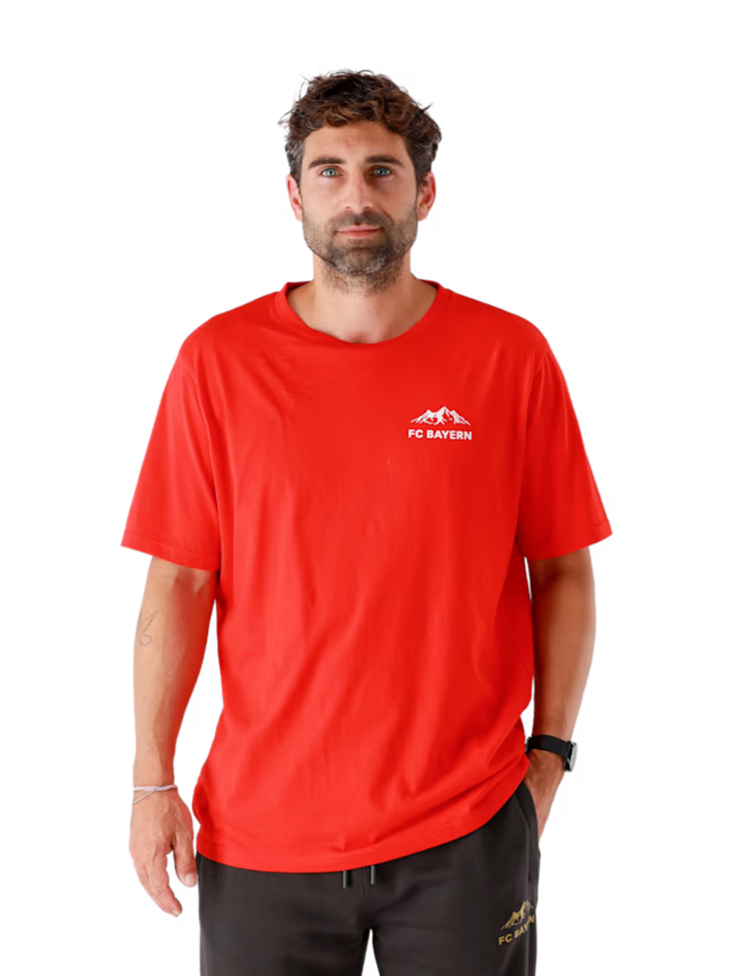 FC BAYERN MÜNCHEN Shirt in Red: front