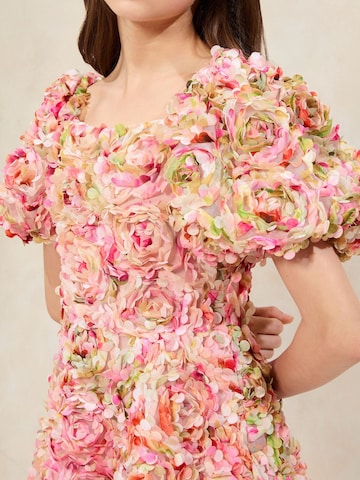 Abito di Lipsy in rosa