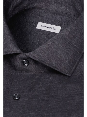 Coupe regular Chemise business SEIDENSTICKER en gris