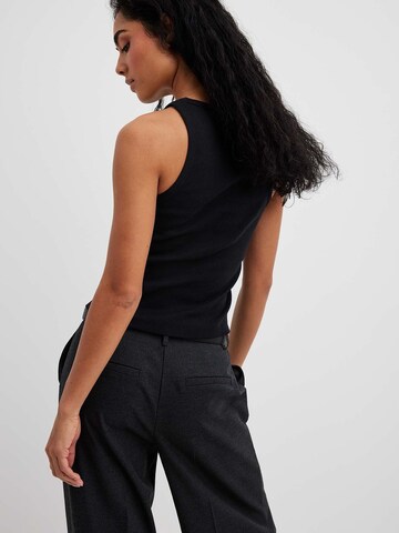 NA-KD Top in Schwarz