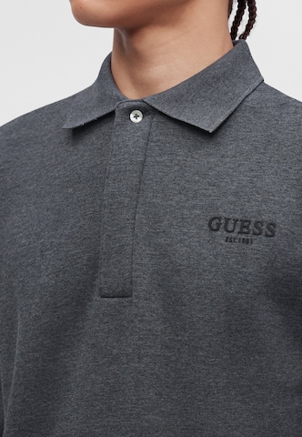 Felpa di GUESS in grigio