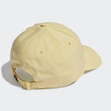 Cappello da baseball sportivo 'Lightweight Embroidered' di ADIDAS SPORTSWEAR in giallo