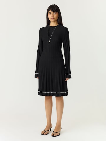 YAS - Vestido de punto 'YASPlema' en negro