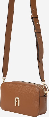 FURLA - Bolso de hombro 'PRIMULA' en marrón: frente
