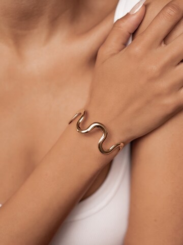 Hey Happiness - Pulsera 'Wavy Flow' en oro