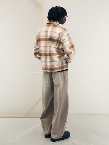 Bershka Tussenjas in Bruin