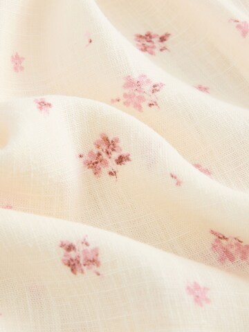 Next Top w kolorze biały