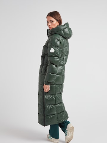 JACK1T Jacke ' EZ Boxed Ultra Lang Puffer Lux ' in Grün