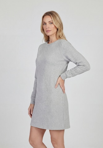 CALEY - Vestido em cinzento: frente