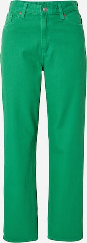 Monki Regular Jeans in Green: front