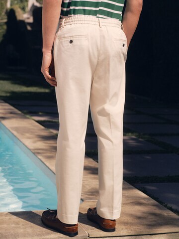 Next - Tapered Calças com pregas em bege