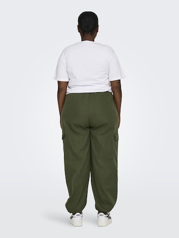 ONLY Carmakoma - Tapered Pantalón cargo en verde