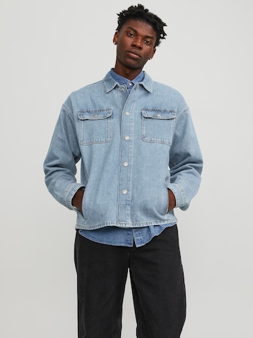 JACK & JONES Tussenjas 'Chase' in Blauw: voorkant