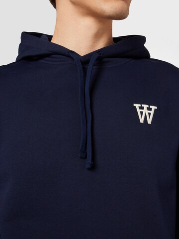 WOOD WOOD Sweatshirt 'Ian' in Blau