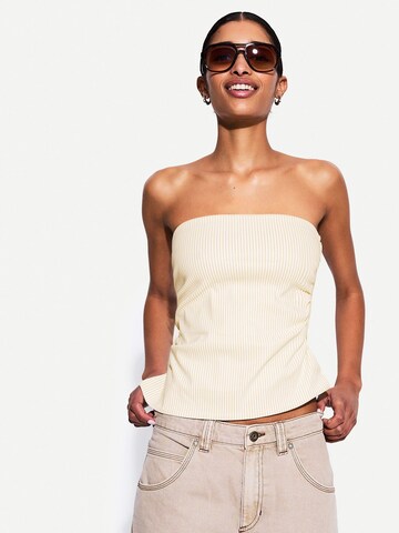 Bershka Top | bež barva: sprednja stran
