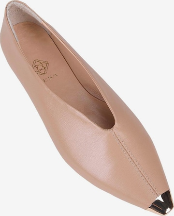 Ballerines 'Spitz zulaufende Ballerinas' Desa en beige : devant