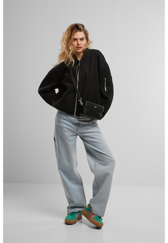 Urban Classics Übergangsjacke in Schwarz