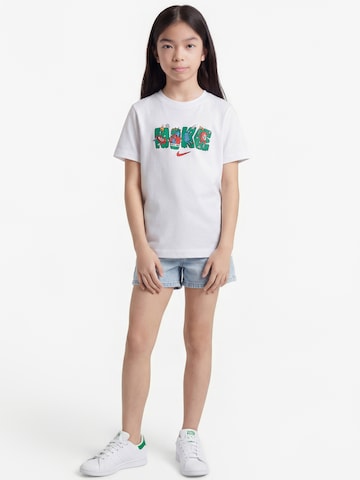 Nike Sportswear Shirt in White: front