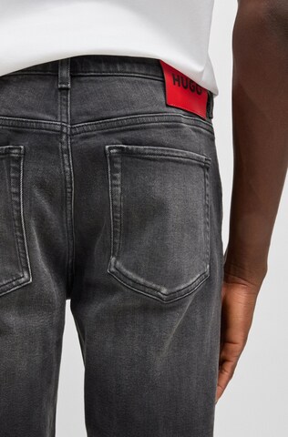 HUGO Tapered Jeans in Black