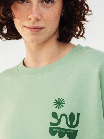 Kultgut Sweater 'More Humanity.' in Green