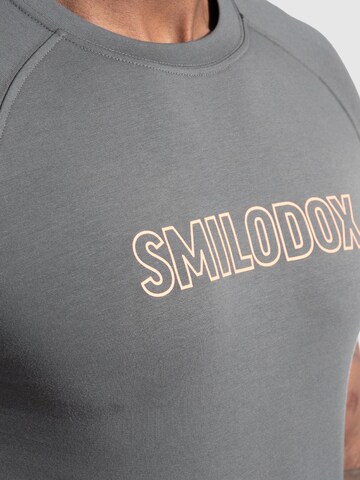 T-Shirt fonctionnel 'Timmy' Smilodox en gris